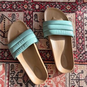 Beatrice Valenzuela Sandalias